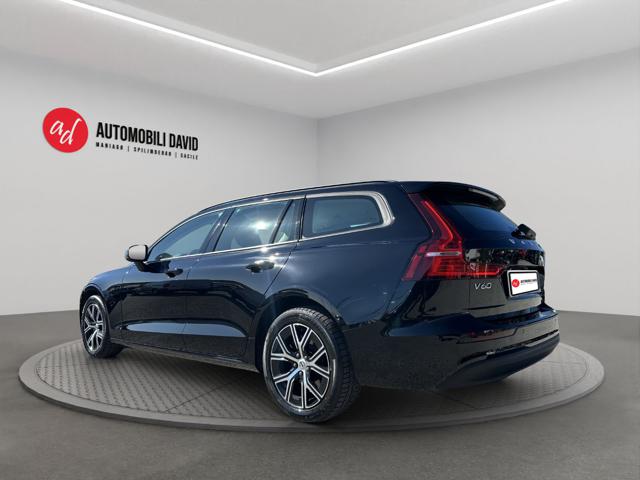 Volvo V60 B4 (d) automatico Essential usato a MANIAGO