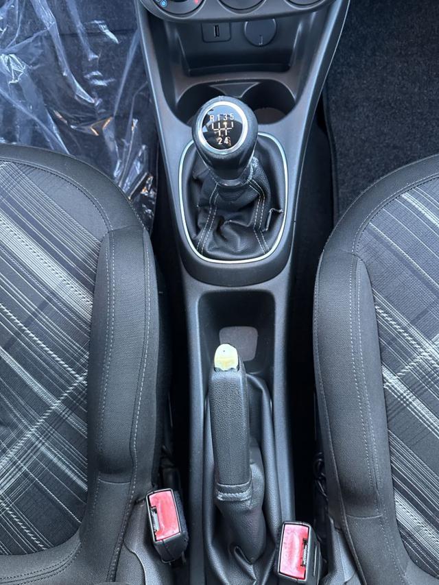 Opel Corsa 1.2 Coupé BLACK EDITION, del 2016, 103.000 km, in vendita a Maniago (PN)