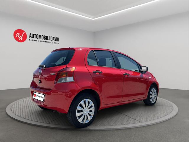 Toyota Yaris 1.0 5 porte - foto 4 di 4