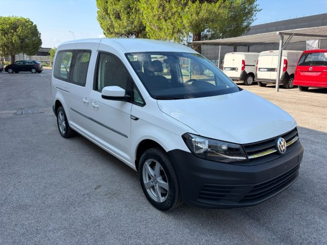 Volkswagen Caddy 1.4 TGI DSG Maxi 7 POSTI - foto 3 di 4