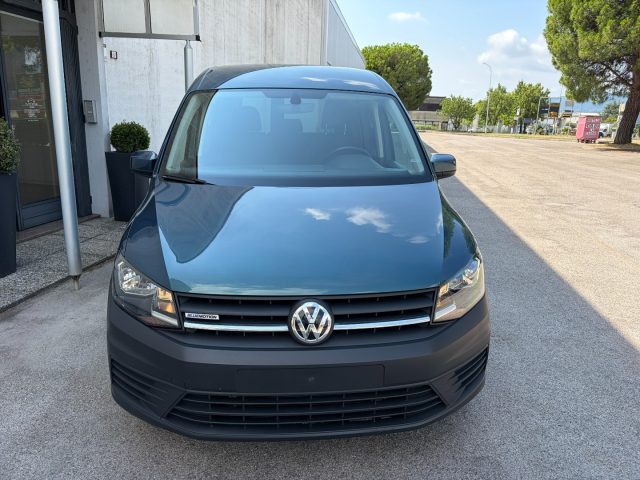 Volkswagen Caddy 1.4 TGI DSG Life 5 posti - foto 2 di 4