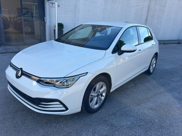 Volkswagen Golf 1.5 TGI Life, del 2022, 13.306 km, in vendita a Santorso (VI)