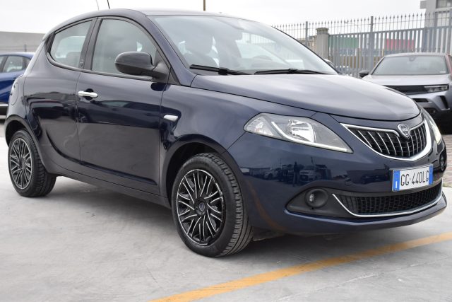 Lancia Ypsilon 1.0 FireFly 5 porte S&S Hybrid Ecochic Gold - foto 3 di 4