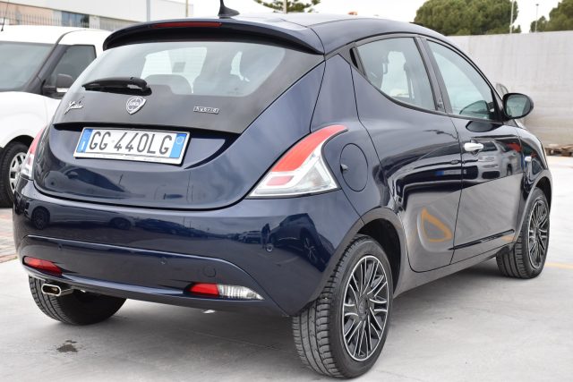 Lancia Ypsilon 1.0 FireFly 5 porte S&S Hybrid Ecochic Gold - foto 4 di 4
