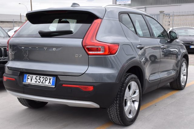 Volvo XC40 D3 Geartronic Momentum - foto 4 di 18