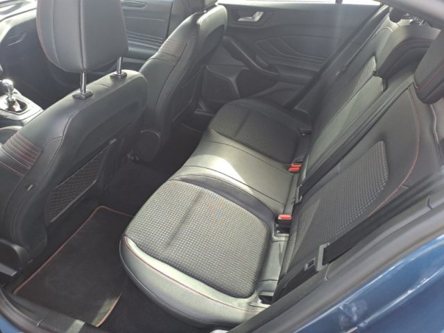 Ford Focus 1.0 EcoBoost Hybrid 125 CV 5p. ST-Line X - foto 4 di 4