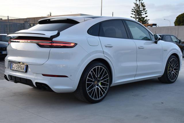 Porsche Cayenne Coup� 3.0 E-Hybrid Platinum Edition *schermi,full* - foto 4 di 4