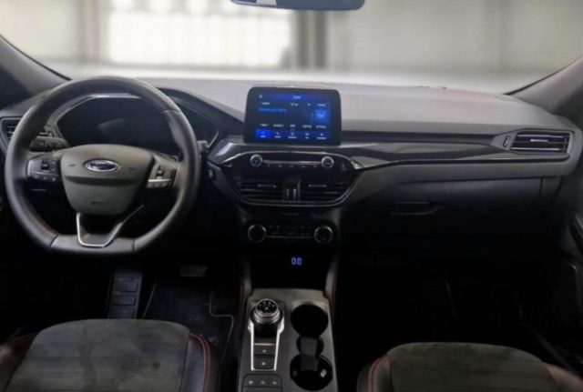 Ford Kuga 1.5 EcoBlue 120 CV aut. 2WD ST-Line X - foto 3 di 4