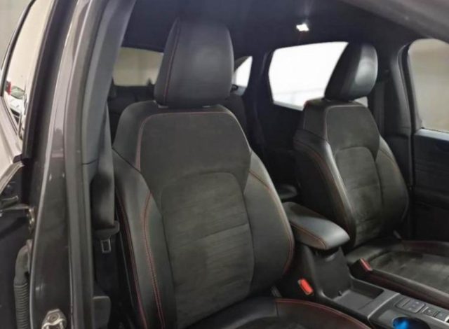 Ford Kuga 1.5 EcoBlue 120 CV aut. 2WD ST-Line X - foto 4 di 4