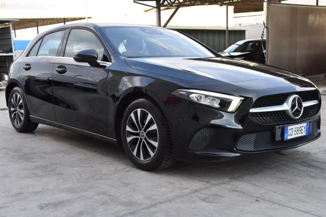 Mercedes-Benz A 180 d Automatic Business Extra *Navigatore* - foto 3 di 4