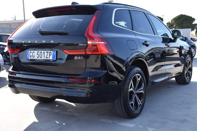 Volvo XC60 B4 (d) AWD Geartronic Momentum *Pelle* - foto 4 di 4