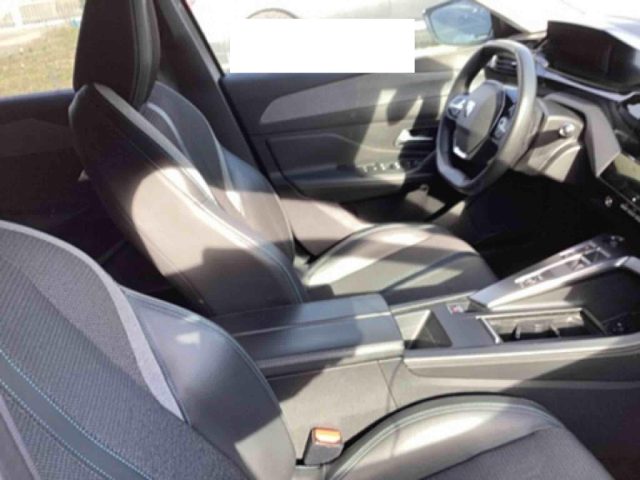 Peugeot 308 BlueHDi 130 S&S EAT8 SW Allure Pack - foto 4 di 4