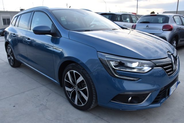 Renault Megane Mégane Sporter Blue dCi 115 CV Intens - foto 2 di 4