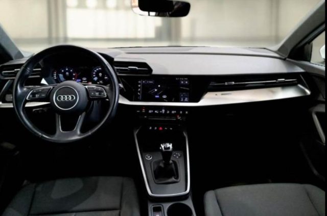 Audi A3 SPB 30 TDI Business Advanced - foto 3 di 4