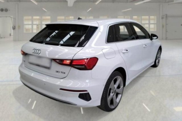 Audi A3 SPB 30 TDI Business Advanced - foto 2 di 4