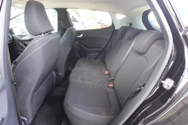Ford Fiesta 1.1 75 CV 5 porte Titanium - foto 2 di 4