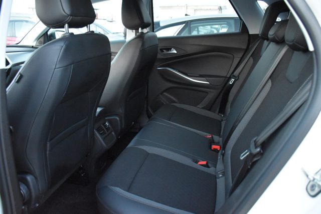 Opel Grandland 1.5 diesel Ecotec aut. Business Elegance, del 2022, 66.082 km, in vendita a San Vito Dei Normanni (BR)