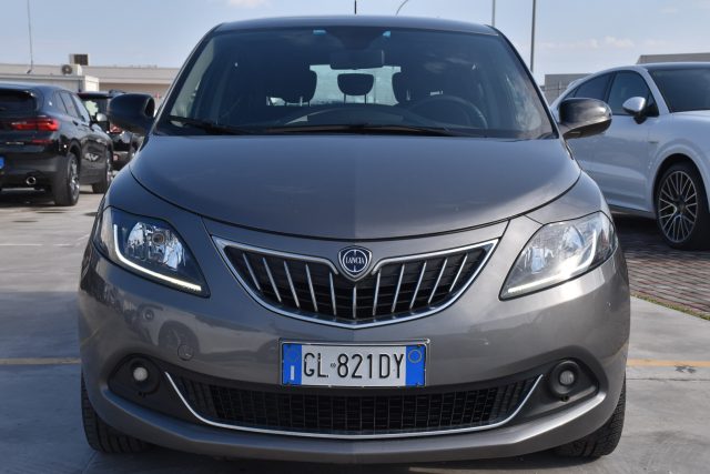 Lancia Ypsilon 1.0 FireFly 5 porte S&S Hybrid Gold - foto 2 di 4