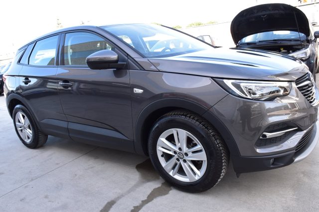 Opel Grandland 1.5 diesel Ecotec Start&Stop aut. Elegance - foto 2 di 4