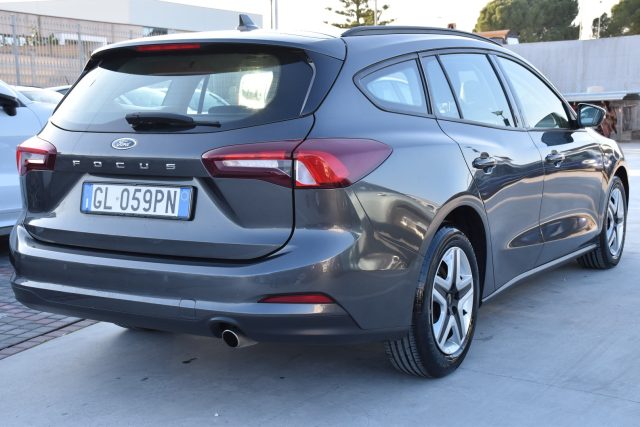 Ford Focus 1.5 EcoBlue 120 CV automatico SW Business - foto 4 di 17