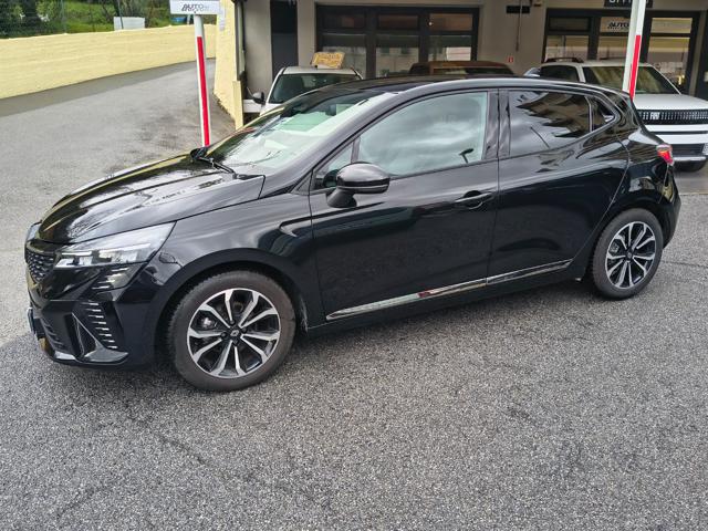 Renault Clio TCe 90CV Techno- SOLO 26000KM - GARANZIA UFFICIALE usato a GENOVA