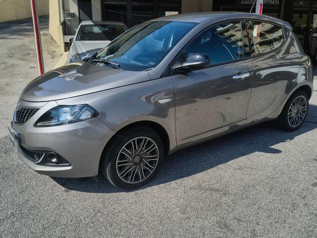 Lancia Ypsilon 1.0 Hybrid Gold - Unicoproprietario - Solo 33700KM, del 2023, 33.700 km, in vendita a Genova (GE)