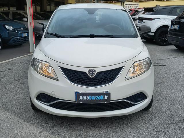 Lancia Ypsilon 1.2 69 CV 5 porte Silver - Unicoproprietario - foto 2 di 4