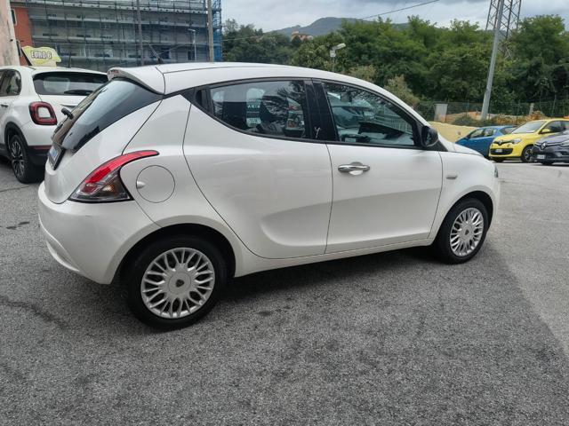 Lancia Ypsilon 1.2 69 CV 5 porte Silver - Unicoproprietario - foto 4 di 4