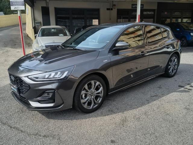 Ford Focus 1.0 Hybrid 125CV ST-LineX - KM 45.200, del 2023, 45.200 km, in vendita a Genova (GE)