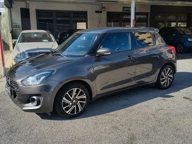 Suzuki Swift 1.2 Hybrid Top - Solo 33400 km - Unicoproprietario, del 2023, 33.400 km, in vendita a Genova (GE)