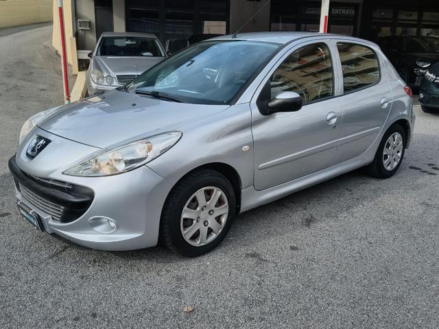 Peugeot 206 Plus 1.1 60CV 5p. Trendy - Tagliandi Certificati, del 2010, 76.000 km, in vendita a Genova (GE)