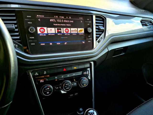 Volkswagen T-Roc 1.5 TSI ACT Sport BMT R-Line - Unicoproprietario, del 2021, 71.000 km, in vendita a Genova (GE)