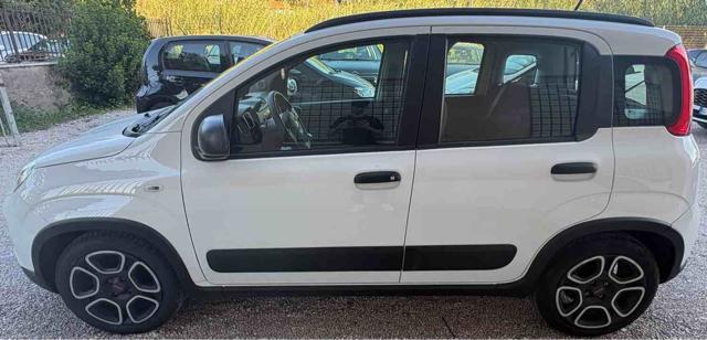 Fiat Panda 1.0 FireFly S&S Hybrid City Life - foto 2 di 4