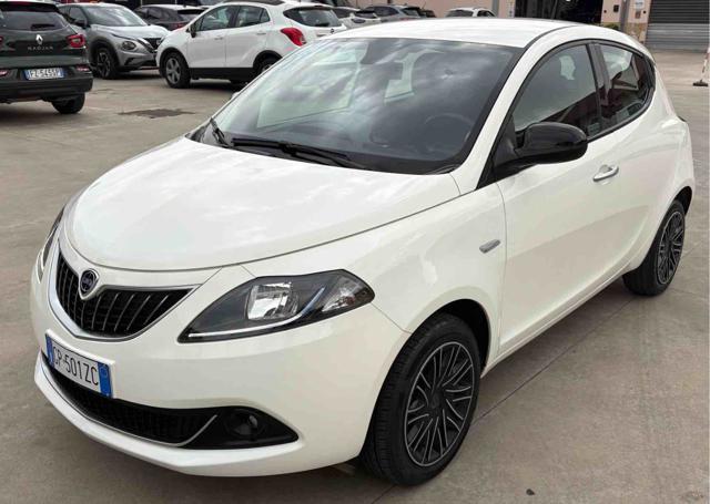 Lancia Ypsilon 1.0 FireFly 5 porte S&S Hybrid Gold usato a MONTEROTONDO