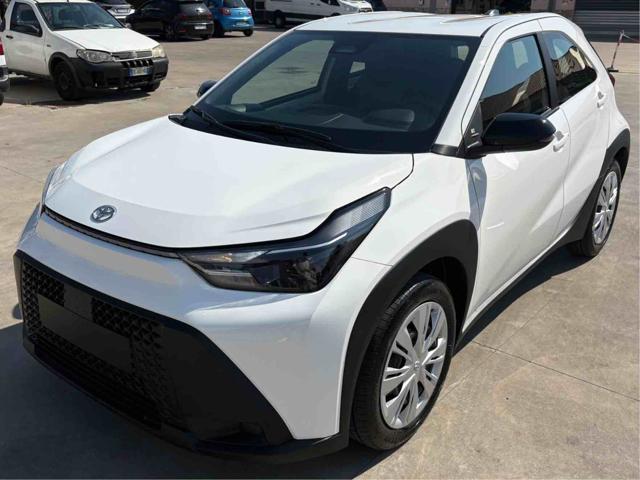Toyota Aygo X 1.5 Full Hybrid 115 CV 5 porte nuovo a MONTEROTONDO