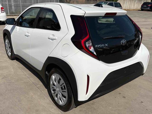 Toyota Aygo X 1.5 Full Hybrid 115 CV 5 porte - foto 3 di 4
