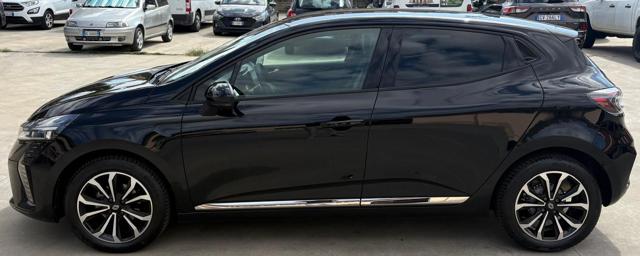 Renault Clio TCe 90 CV 5 porte Techno - foto 2 di 4