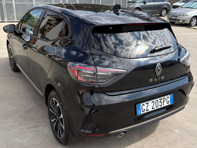 Renault Clio TCe 90 CV 5 porte Techno - foto 3 di 4