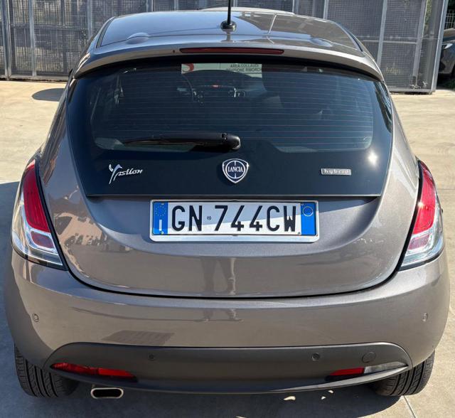 Lancia Ypsilon 1.0 FireFly 5 porte S&S Hybrid Gold - foto 4 di 4