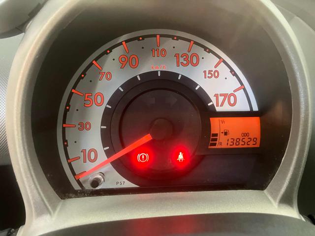 Citroen C1 1.0 5 porte Clima/RadioCD/Gomme 4season - foto 4 di 13