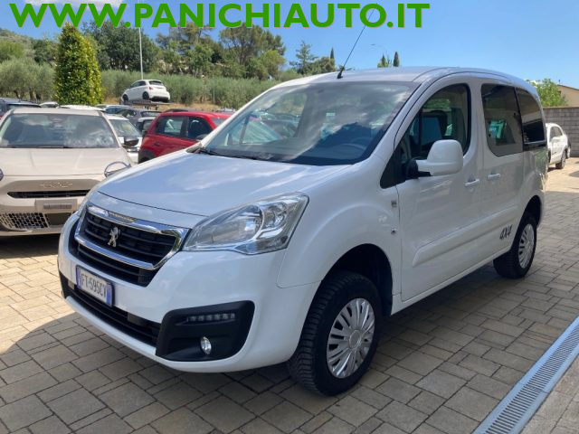Peugeot Partner Tepee BlueHDi 100 4x4 Outdoor Traction Control usato a CORTONA