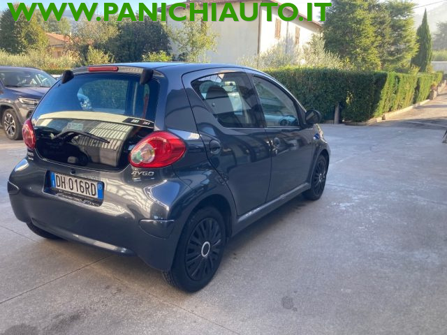 Toyota Aygo 1.0 12V VVT-i 5 porte Sol - foto 4 di 4