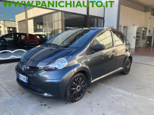 Toyota Aygo 1.0 12V VVT-i 5 porte Sol, del 2007, 159.400 km, in vendita a Cortona (AR)