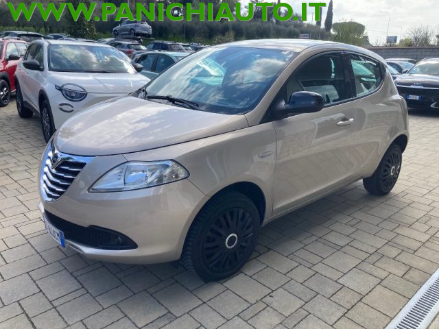 Lancia Ypsilon 0.9 TwinAir 85 CV 5 porte Metano Ecochic Elefantin - foto 2 di 4