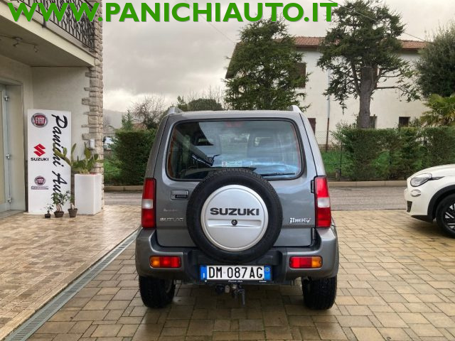 Suzuki Jimny 1.5 DDiS cat 4WD JLX Pi� usato a CORTONA