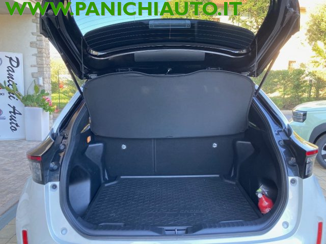 Toyota Yaris Cross 1.5 Hybrid 5p. E-CVT AWD-i Trend usato a CORTONA
