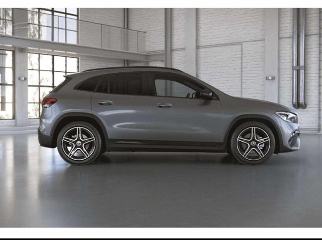 Mercedes-Benz GLA 200 Automatic Premium usato a CANNOBIO