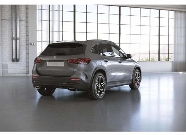 Mercedes-Benz GLA 200 Automatic Premium - foto 4 di 4