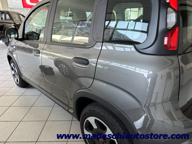 Fiat Panda Cross 1.0 FireFly S&S Hybrid, del 2023, 50 km, in vendita a Cannobio (VB)