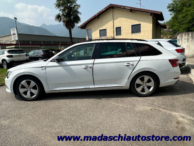 Skoda Superb 2.0 TDI DSG Wagon Executive R-LINE - foto 4 di 4